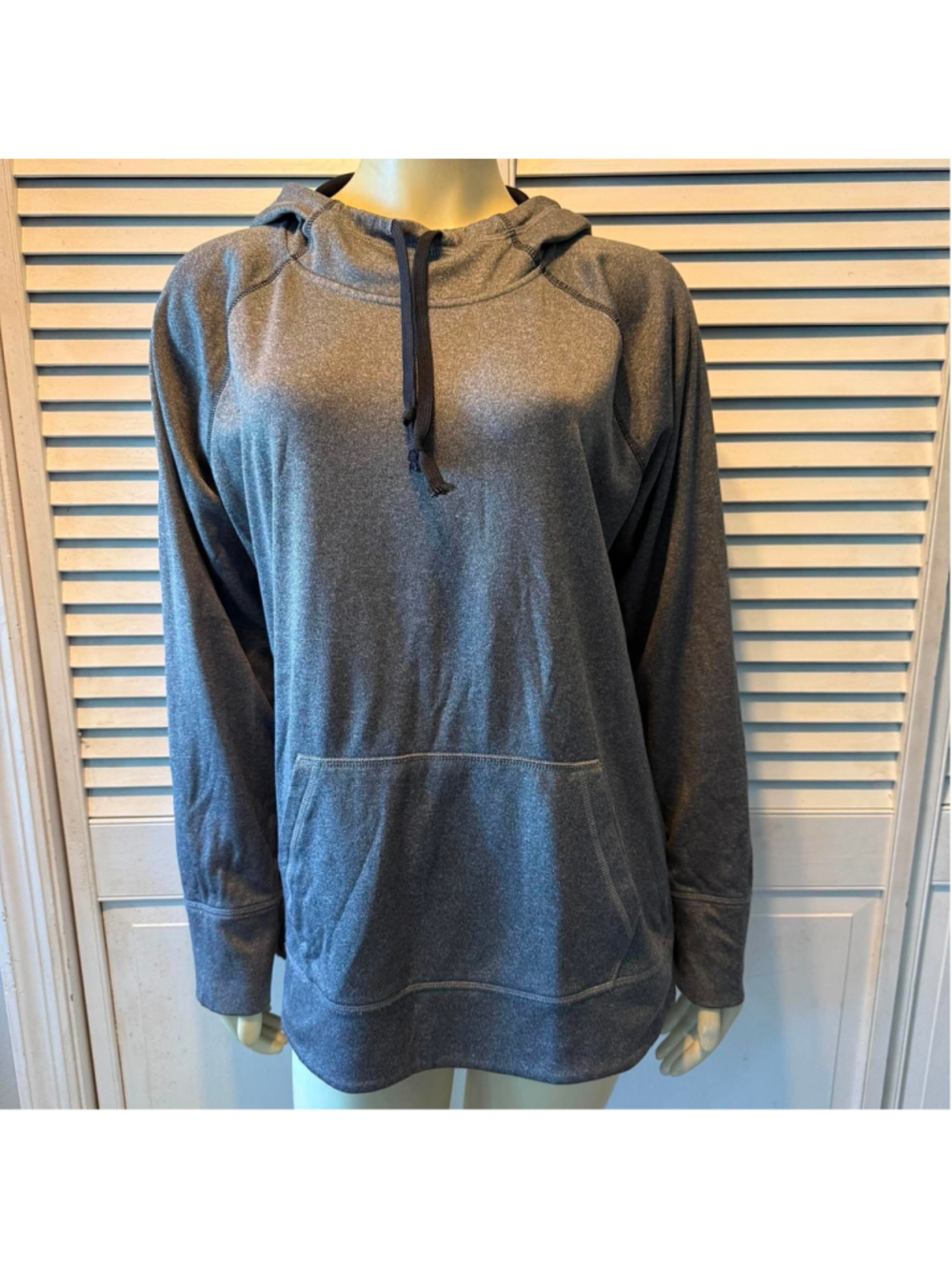Danskin Now Women's Grey and Black Pullover Hoodie Sweatshirt Size XL